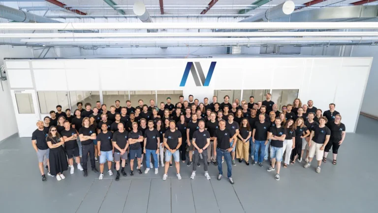 deltaVision lève 10,2 millions d'euros et ouvre une filiale en France