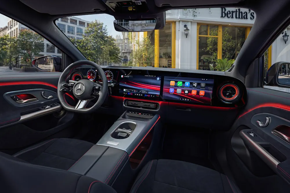 Mercedes-Benz renouvelle son GLA, entre offensive électrique et habitacle piloté par l’IA