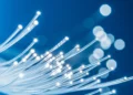 Extrêmement froide et très efficace : des scientifiques présentent une nouvelle fibre optique