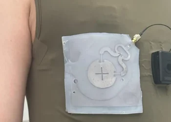 Une antenne extensible maintient les capteurs de santé portables en phase avec la santé humaine