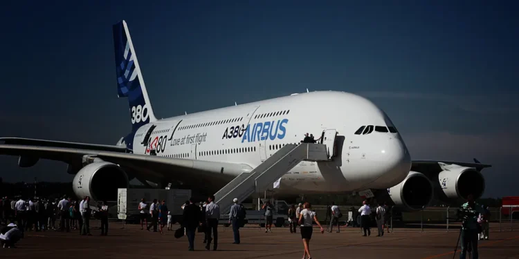 Airbus A380 : entre inspections d'urgence pour fissures et mue en laboratoire volant