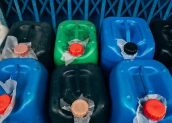 Protection de l'environnement : l'enjeu crucial de la gestion des déchets liquides professionnels