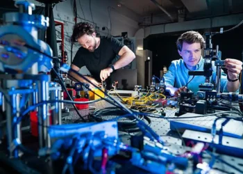 TUM développe des sources de photons uniques pour la communication quantique
