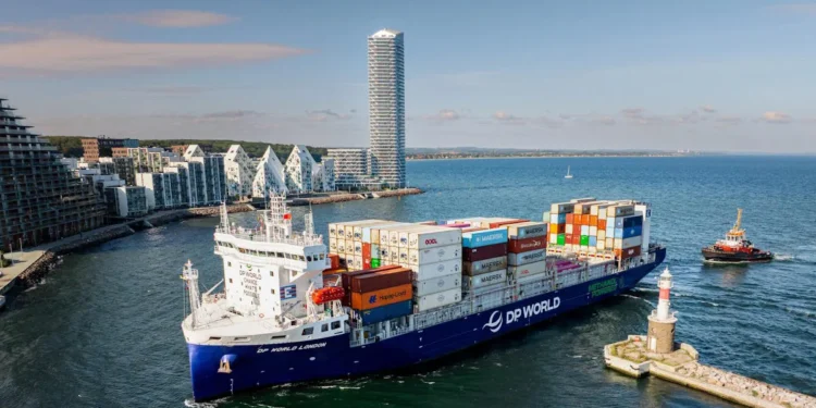 DP World met en service un porte-conteneurs au méthanol en Europe du Nord