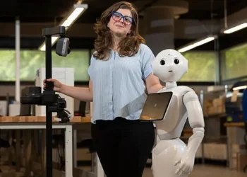 Les robots peuvent-ils vraiment comprendre les besoins des infirmières ? Une chercheuse veut le savoir