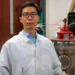 Un chercheur va caractériser les propriétés des particules dans les réacteurs de stockage d'énergie thermochimique