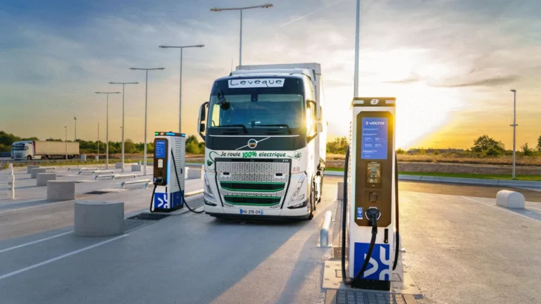 Voltix ouvre à Vierzon la station de recharge pour poids lourds, la plus puissante de France
