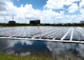 Une ferme solaire flottante mis en service dans le parc à thème d'Universal à Orlando