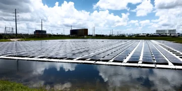 Une ferme solaire flottante mis en service dans le parc à thème d'Universal à Orlando