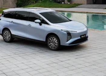 Dongfeng Forthing TK7 PHEV : jusqu’à huit places pour voir le voyage en grand