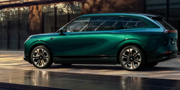 XPENG présente le G9L à Paris, un grand SUV électrique haut de gamme destiné à l’Europe