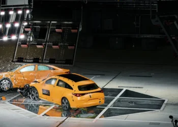 Mercedes-Benz revendique un premier crash test latéral entre deux CLA