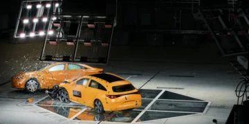 Mercedes-Benz revendique un premier crash test latéral entre deux CLA