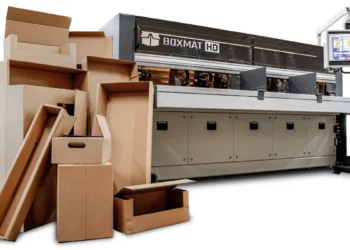 Carton en plaques ou fanfold ? Comparatif des modes d'approvisionnement pour la production de boîtes