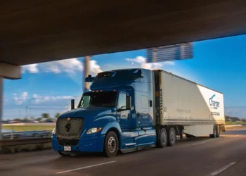 Aurora et Charger Logistics envisagent jusqu'à 500 camions autonomes
