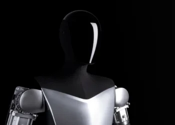 Tesla démarre la production d'Optimus et prévoit une montée en cadence "un peu chaotique"
