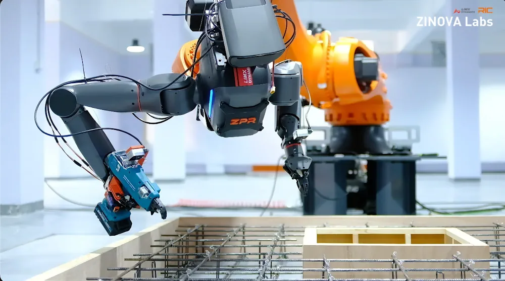 Du coffrage aux armatures : ZINOVA met deux robots à l’épreuve